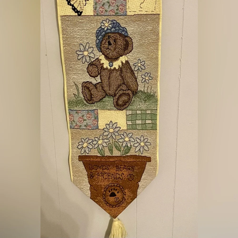 NWT‎ Vintage 90's Boyds Bear Daisy Field Bell Pull Wall Tapestry with Wooden Rod
